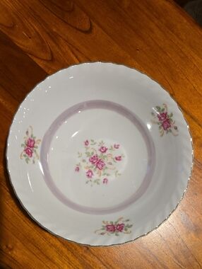 Porcelain Floral Dinner Bowl in Pink and White